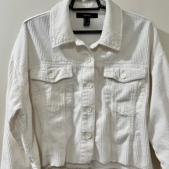 Forever 21 Womens Cream Corduroy Cropped Button Long Sleeve Shirt Jacket Sz LG - Picture 3 of 9
